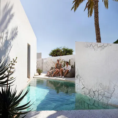 Anome Mykonos Experience 호텔 *